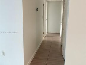 400 Kings Point Dr 224, Sunny Isles Beach FL 33160