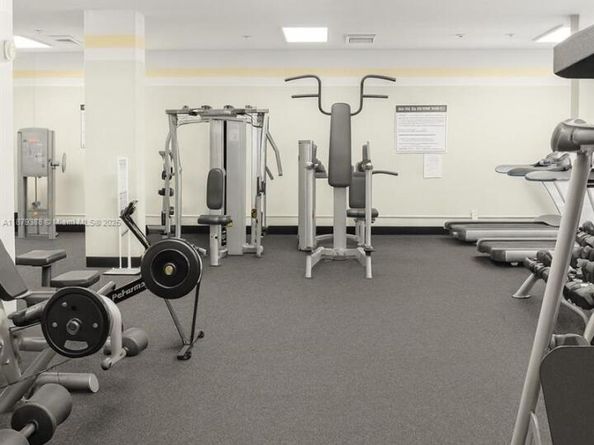 400 Kings Point Dr 224, Sunny Isles Beach FL 33160