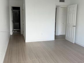 400 Kings Point Dr 224, Sunny Isles Beach FL 33160