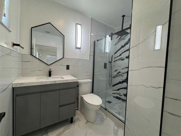 9460 Caribbean Blvd, Cutler Bay FL 33189