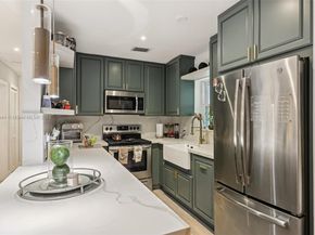260 NW 133rd St, North Miami FL 33168