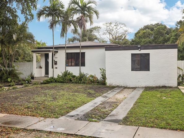 260 NW 133rd St, North Miami FL 33168