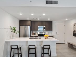 425 SE 1 Street 406A, Pompano Beach FL 33060