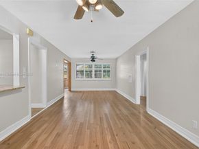 1027 S Palmway, Lake Worth FL 33460