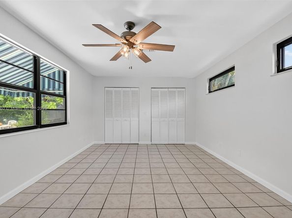 1027 S Palmway, Lake Worth FL 33460