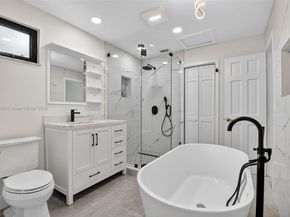 1027 S Palmway, Lake Worth FL 33460