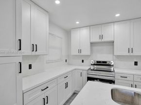 1628 NE 7th Ave, Fort Lauderdale FL 33305