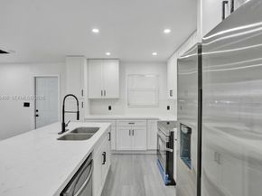 1628 NE 7th Ave, Fort Lauderdale FL 33305