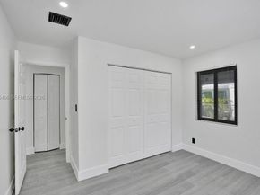 1628 NE 7th Ave, Fort Lauderdale FL 33305