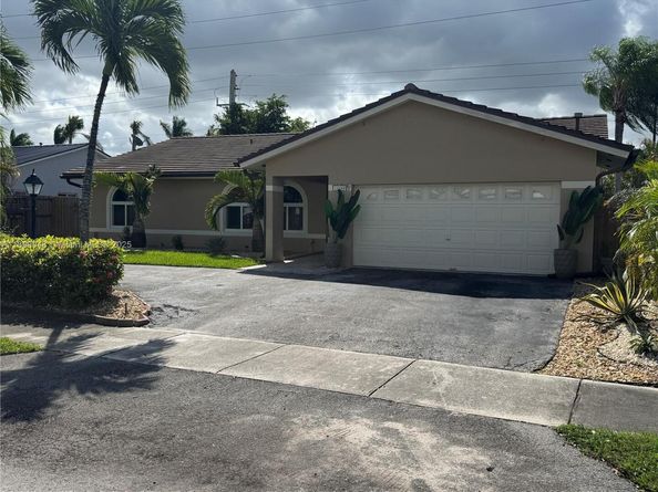 14700 SW 151st Ter, Miami FL 33196