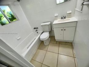 128 NW 53rd St, Miami FL 33127