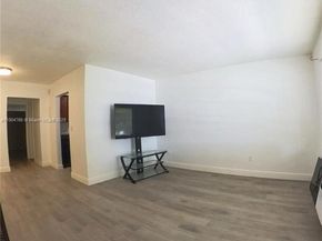 100 NW 204th St 19, Miami Gardens FL 33169