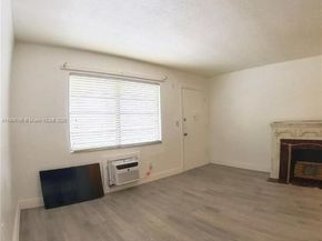 100 NW 204th St 19, Miami Gardens FL 33169