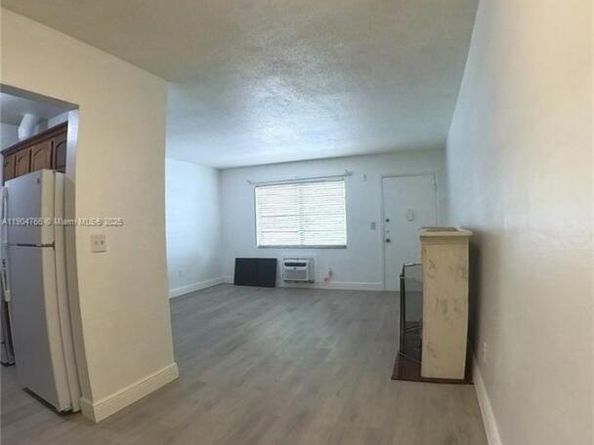 100 NW 204th St 19, Miami Gardens FL 33169