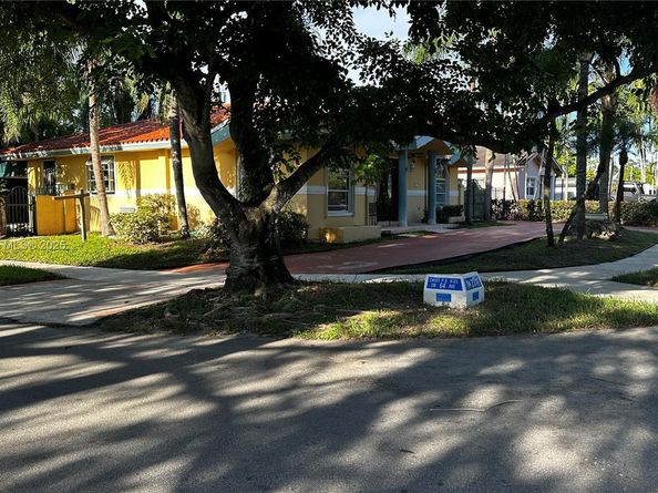 6391 SW 20th St, West Miami FL 33155