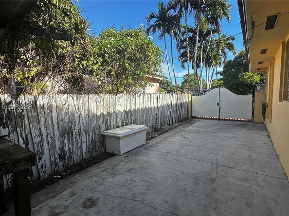 6391 SW 20th St, West Miami FL 33155