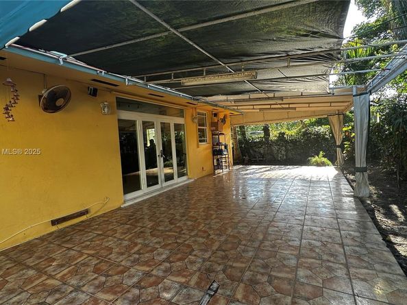 6391 SW 20th St, West Miami FL 33155