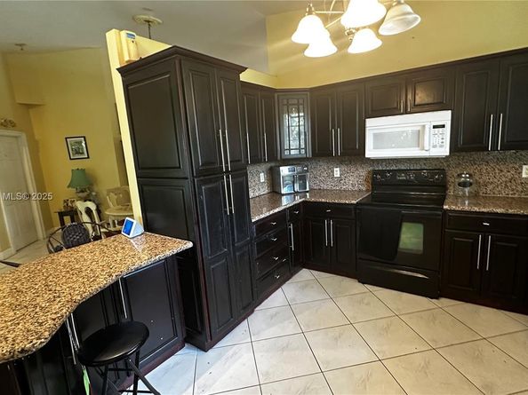 6391 SW 20th St, West Miami FL 33155