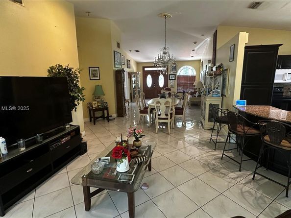 6391 SW 20th St, West Miami FL 33155