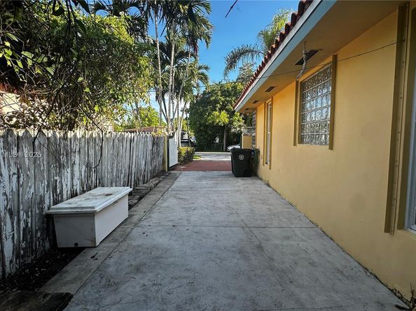 6391 SW 20th St, West Miami FL 33155