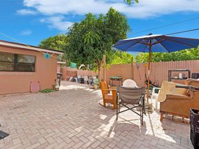 Undisclosed Address #A11496698, West Palm Beach FL 33405