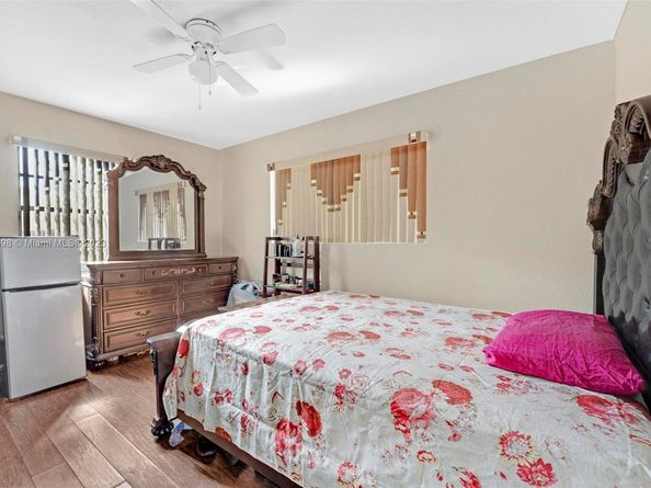Undisclosed Address #A11496698, West Palm Beach FL 33405
