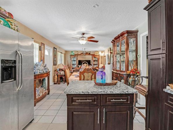 Undisclosed Address #A11496698, West Palm Beach FL 33405