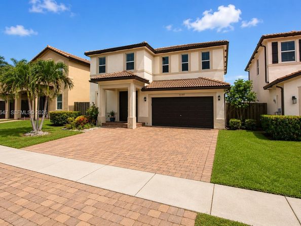 4190 NE 20th St, Homestead FL 33033