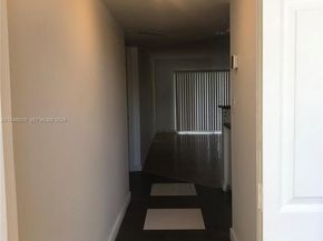 8040 N Colony Cir N 101, Tamarac FL 33321