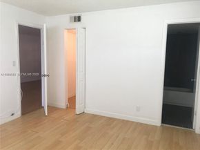 8040 N Colony Cir N 101, Tamarac FL 33321