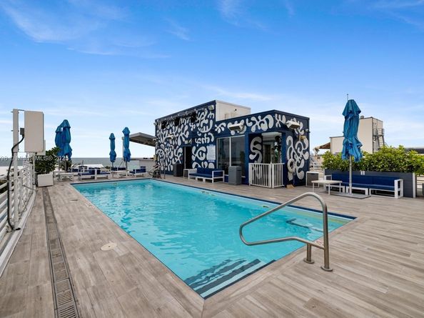 1036 Ocean Dr B205, Miami Beach FL 33139