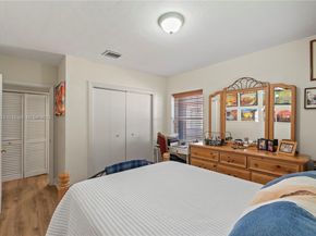 2530 SW 27th St, Miami FL 33133