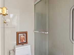 2530 SW 27th St, Miami FL 33133