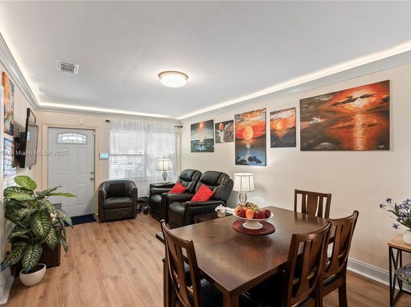 2530 SW 27th St, Miami FL 33133