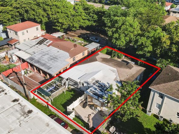 2530 SW 27th St, Miami FL 33133