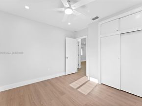7021 SW 12th St, Pembroke Pines FL 33023