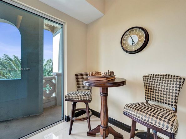 516 Hendricks Isle 2C, Fort Lauderdale FL 33301