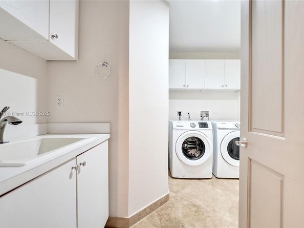 516 Hendricks Isle 2C, Fort Lauderdale FL 33301