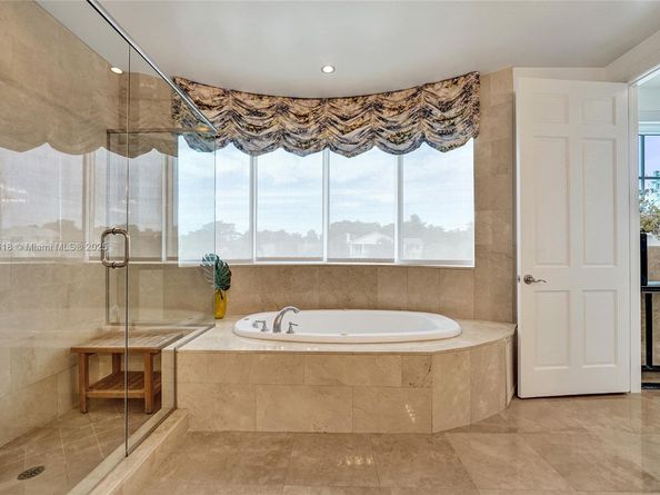 516 Hendricks Isle 2C, Fort Lauderdale FL 33301