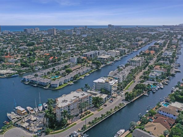 516 Hendricks Isle 2C, Fort Lauderdale FL 33301