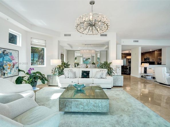 516 Hendricks Isle 2C, Fort Lauderdale FL 33301