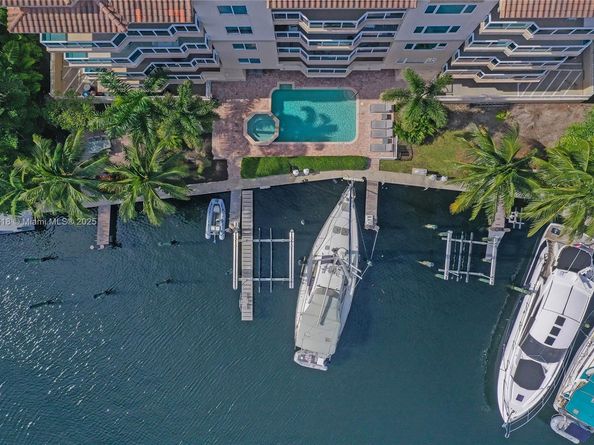 516 Hendricks Isle 2C, Fort Lauderdale FL 33301