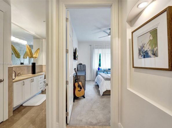 516 Hendricks Isle 2C, Fort Lauderdale FL 33301