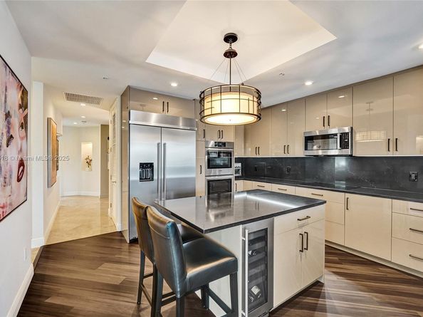 516 Hendricks Isle 2C, Fort Lauderdale FL 33301