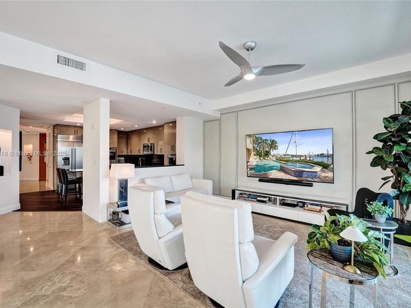 516 Hendricks Isle 2C, Fort Lauderdale FL 33301