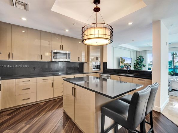 516 Hendricks Isle 2C, Fort Lauderdale FL 33301