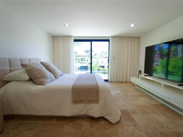 1112 Mandarin Isle, Fort Lauderdale FL 33315