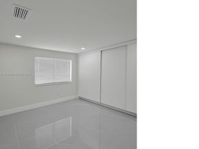320 W 13th St, Hialeah FL 33010