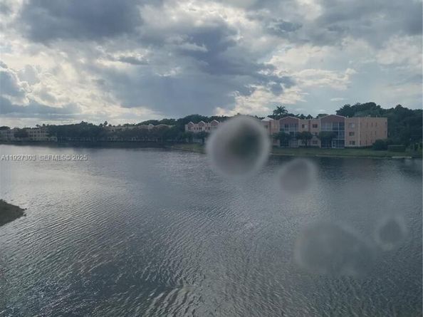 7557 Granville Dr 305, Tamarac FL 33321