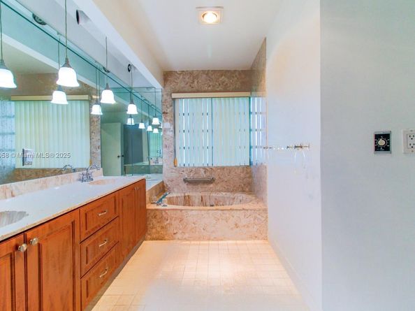 5289 Fairway Woods Dr 2911, Delray Beach FL 33484